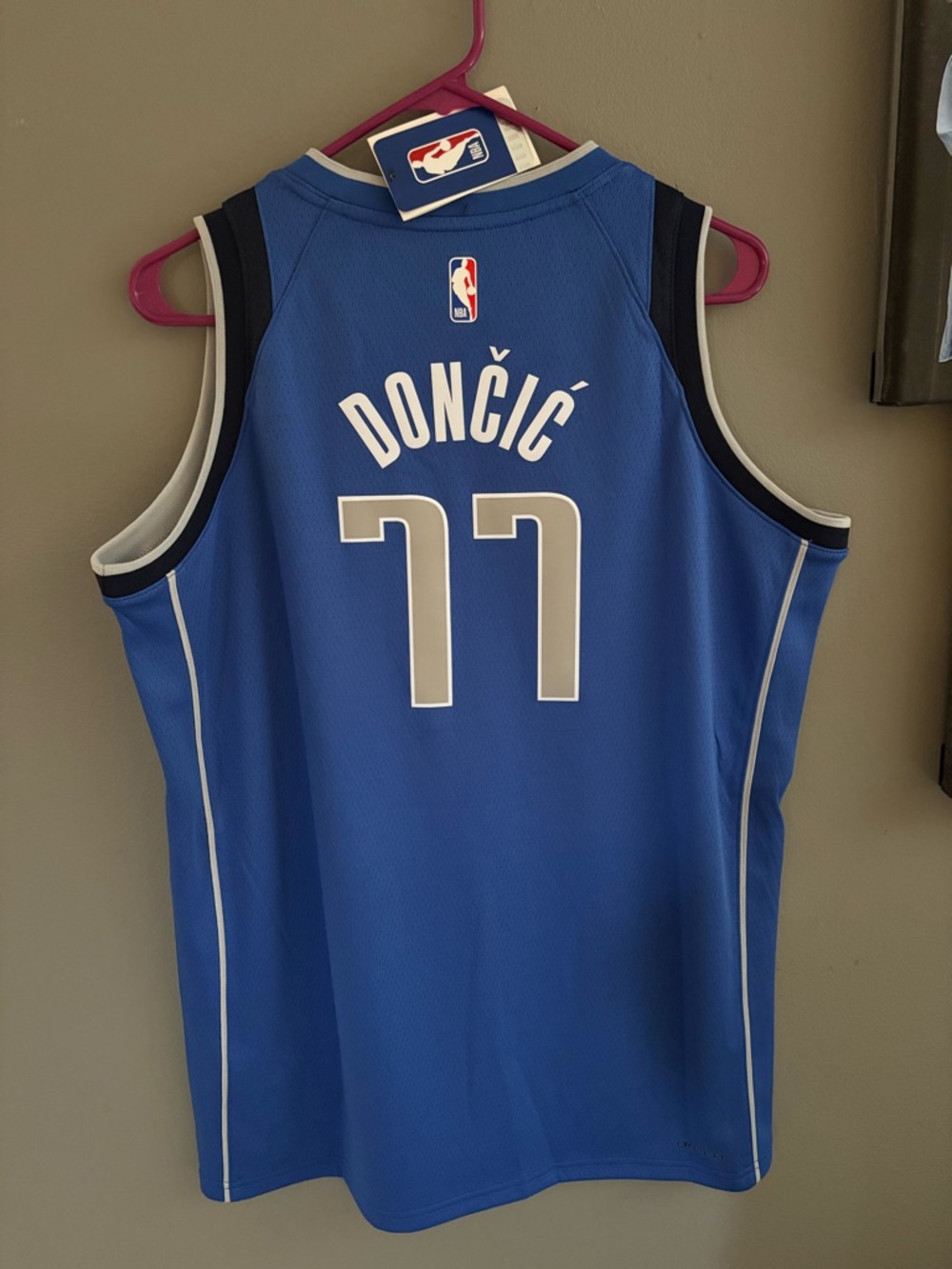 Dallas Mavericks Luka Dončić #77 Basketball Jersey